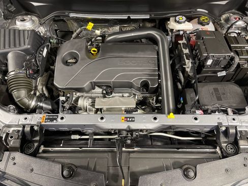 Used 2024 Chevrolet Equinox LT image 10