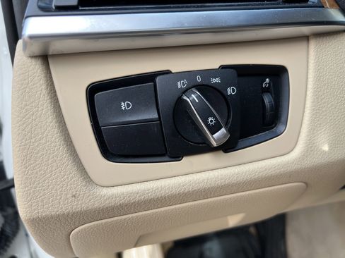 Used 2015 BMW 320i Sedan image 36