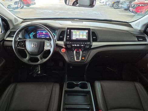 Used 2019 Honda Odyssey EX-L image 18