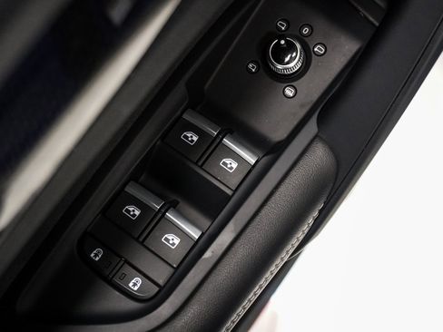 Used 2022 Audi SQ5 Premium Plus w/ Premium Plus Package image 26