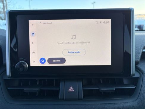 Used 2025 Toyota RAV4 XLE image 17