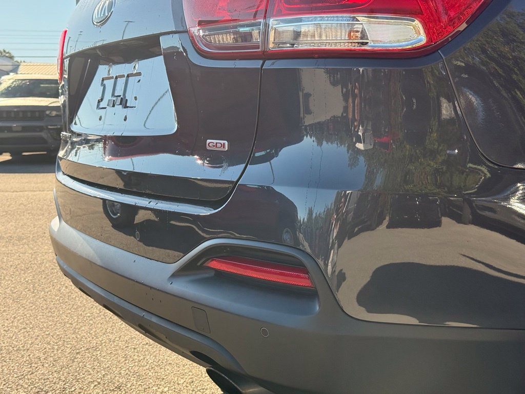 Used 2017 Kia Sorento AWD w/ LX Convenience Package image 13