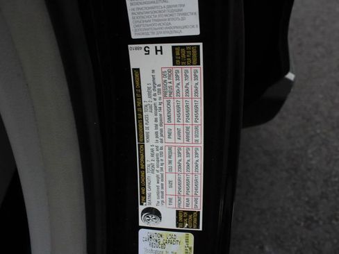 Used 2013 Toyota Highlander 4WD Hybrid image 36