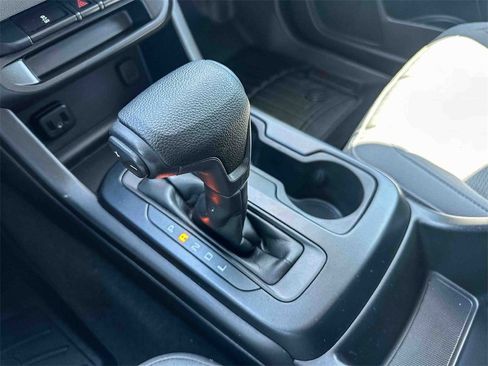 Certified 2021 Chevrolet Colorado W/T w/ WT Convenience Package image 28