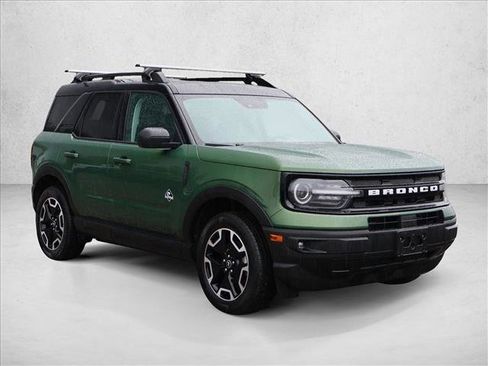 Used 2023 Ford Bronco Sport Outer Banks w/ Tech Package AWD/4WD image 3