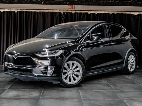 Used 2020 Tesla Model X Long Range AWD/4WD image 2
