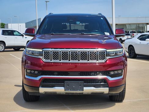 Used 2022 Jeep Grand Wagoneer Series III AWD/4WD image 2