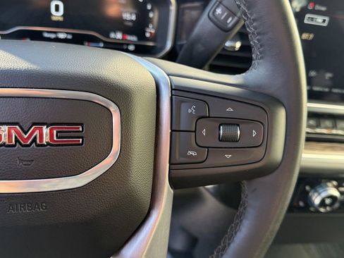 Used 2024 GMC Sierra 1500 SLE image 21