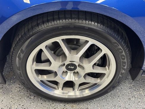Used 2007 Ford Mustang Shelby GT500 RWD image 28