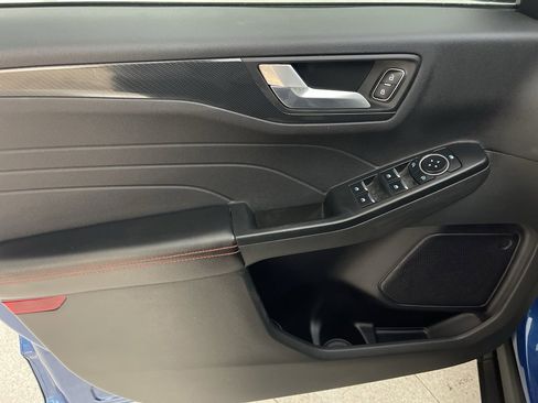 Used 2023 Ford Escape ST-Line image 19