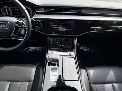 Used 2022 Audi A8 L 3.0T AWD/4WD image 19