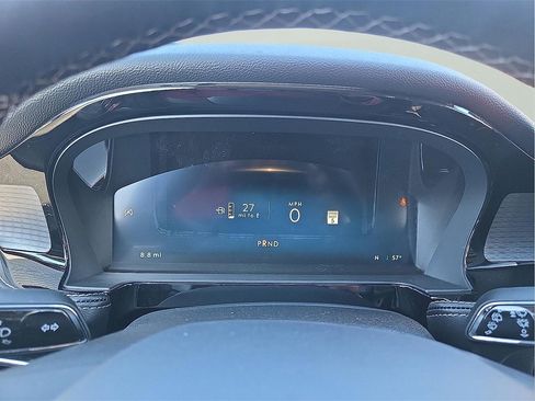 New 2026 Lincoln Corsair Premiere image 18