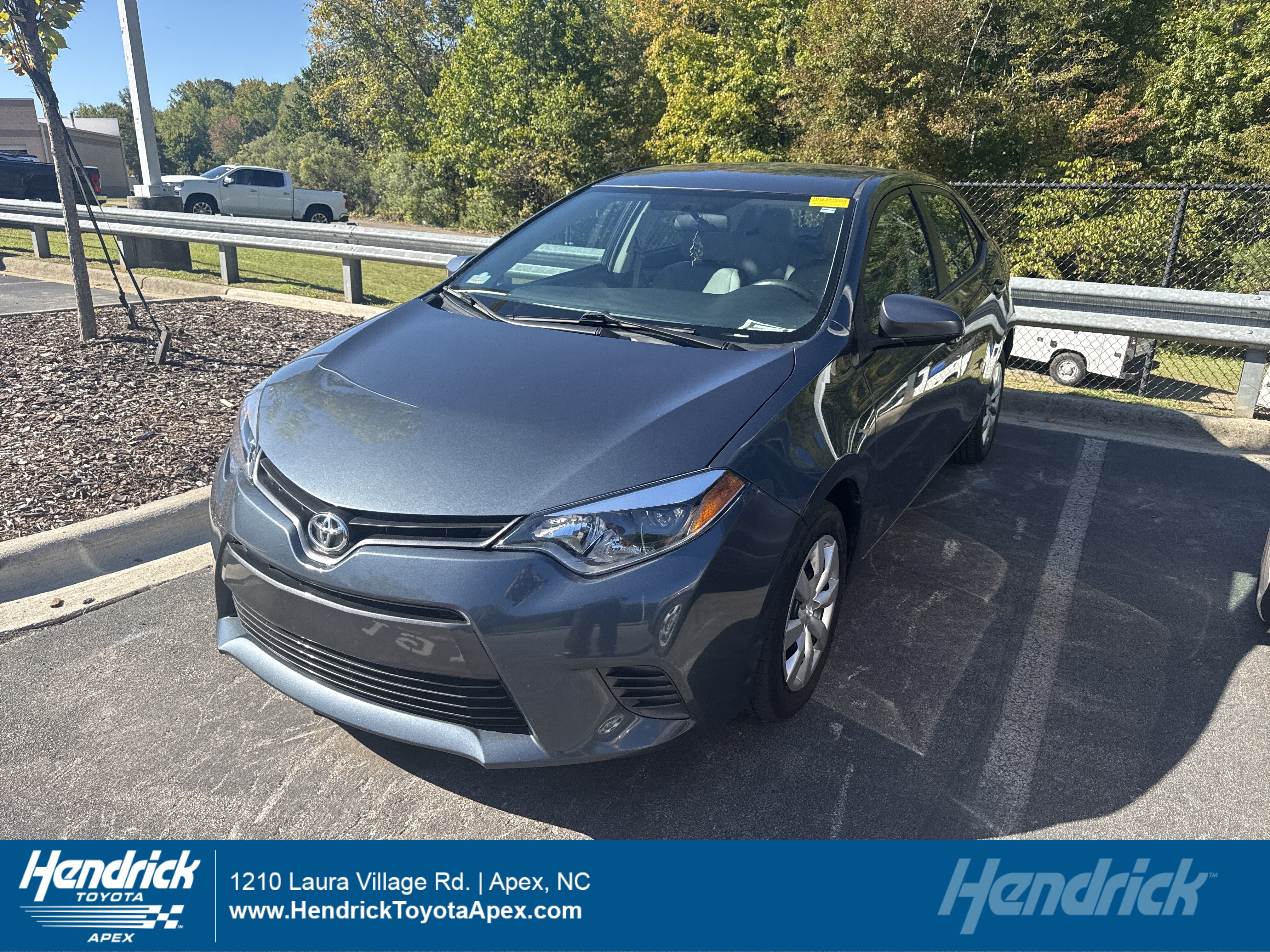Used 2016 Toyota Corolla LE FWD image 1