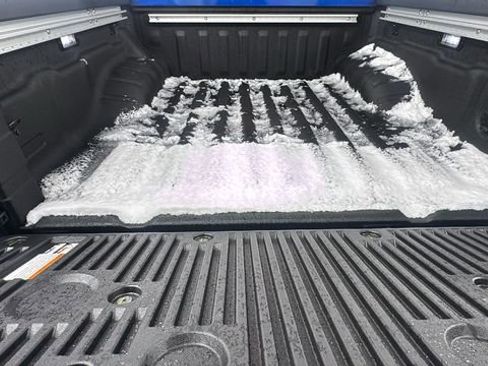 New 2026 Nissan Frontier PRO-4X w/ Pro-4x Convenience Package image 15