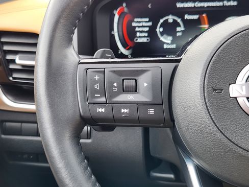 Used 2023 Nissan Rogue Platinum w/ Platinum Premium Package image 17