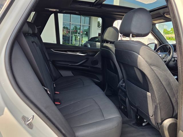 Used 2018 BMW X5 xDrive35i w/ M Sport Package AWD/4WD image 16