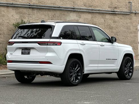New 2026 Jeep Grand Cherokee Limited AWD/4WD image 3