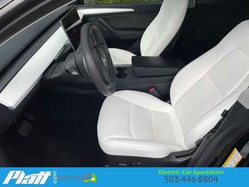 Used 2023 Tesla Model Y Long Range image 20