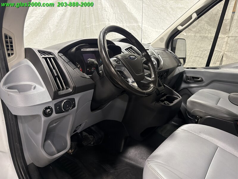 Used 2019 Ford Transit 250 148 Medium Roof RWD image 3