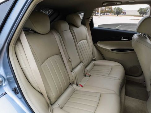 Used 2017 INFINITI QX50 2WD w/ Premium Plus Package image 43