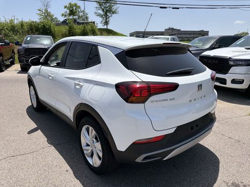 Used 2024 Buick Encore GX Preferred FWD image 7