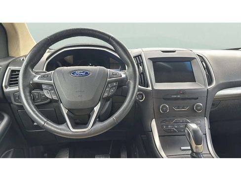 Used 2017 Ford Edge SEL w/ Equipment Group 201A AWD/4WD image 13