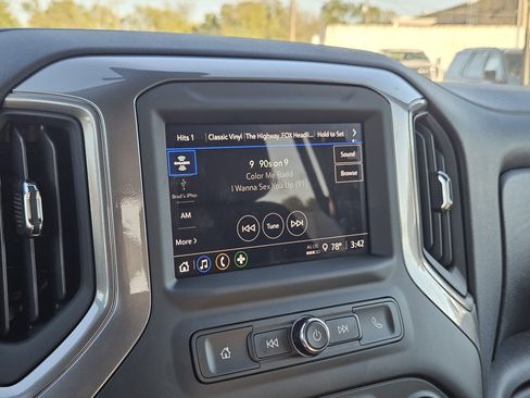 New 2026 Chevrolet Silverado 2500 Custom w/ Custom Value Package image 9