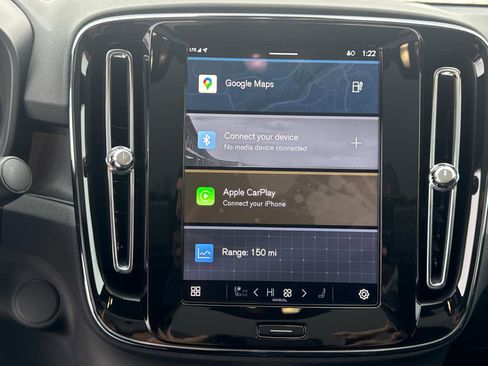 Certified 2024 Volvo C40 P8 Recharge Plus image 22