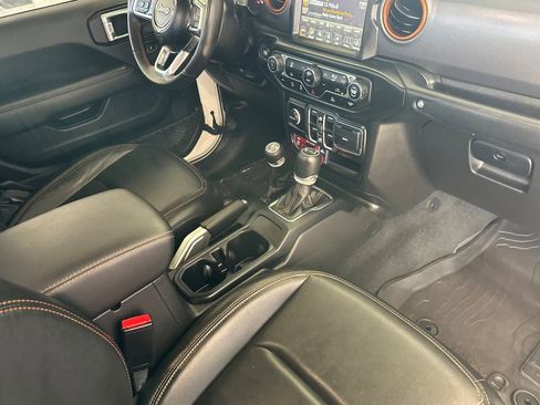 Used 2022 Jeep Gladiator Mojave w/ Trailer Tow Package AWD/4WD image 15
