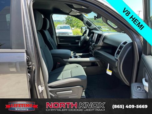 New 2026 RAM 1500 Express AWD/4WD image 27