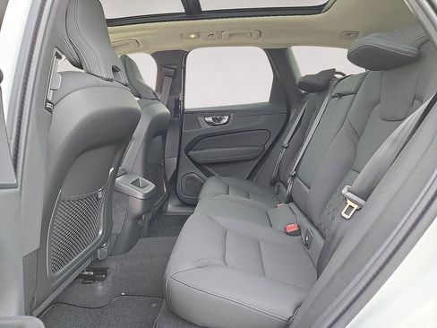 New 2026 Volvo XC60 B5 Core AWD/4WD image 15