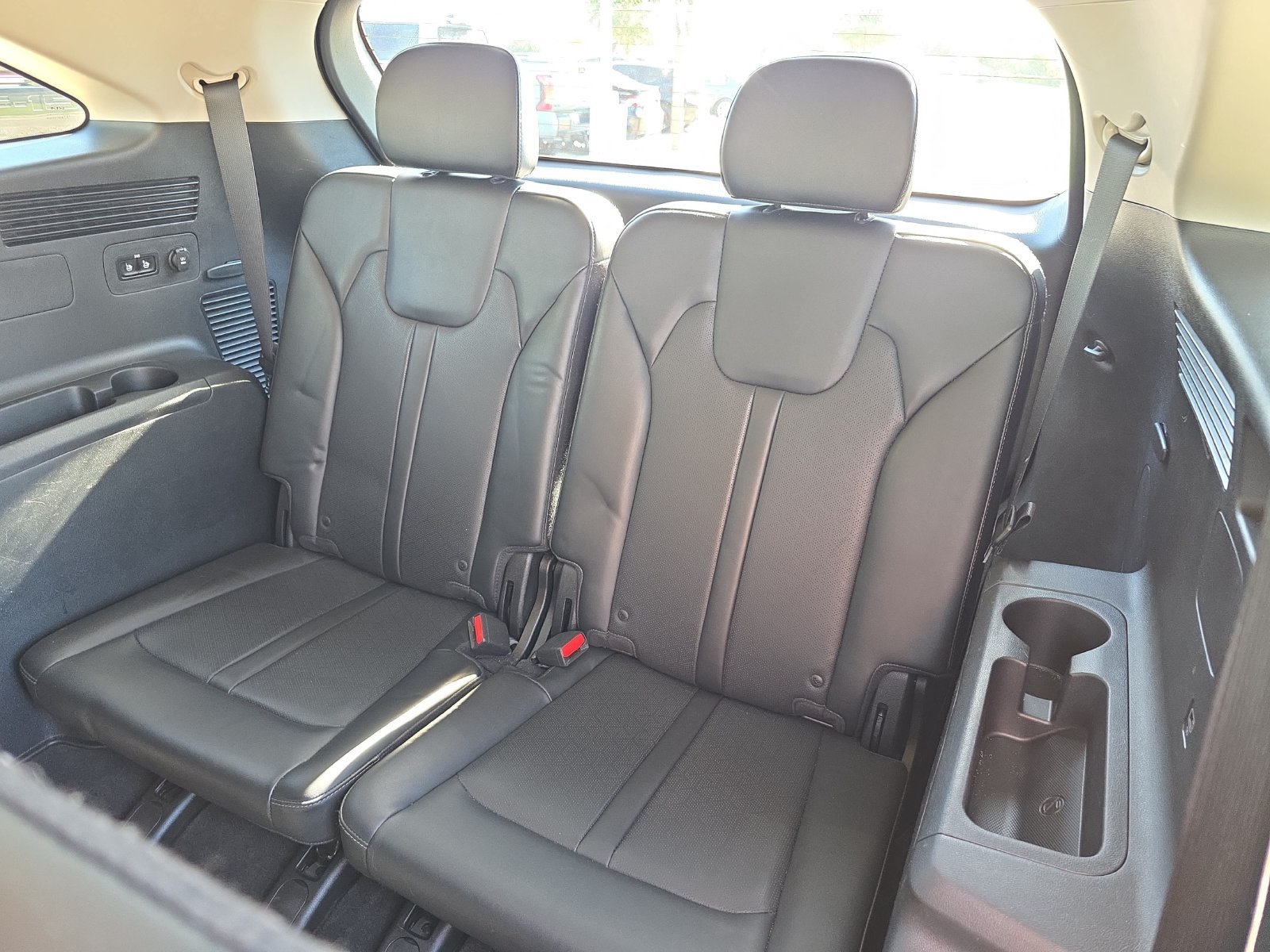 Used 2023 Kia Sorento S FWD image 31