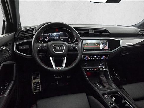 Certified 2025 Audi Q3 2.0T Premium Plus w/ Premium Plus Package image 20