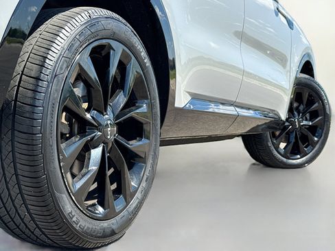 Used 2022 Kia Sorento SX AWD/4WD image 15