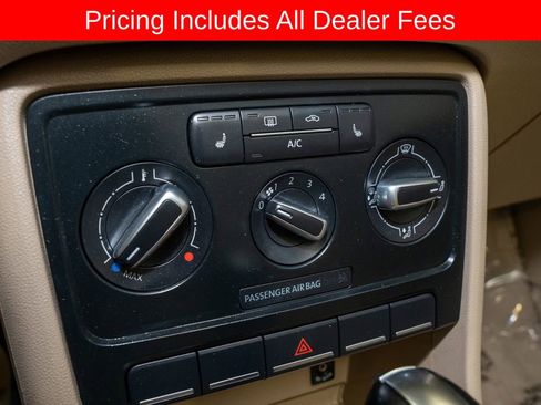 Used 2013 Volkswagen Beetle 2.5 FWD image 12
