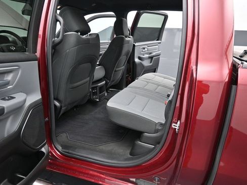 Used 2022 RAM 1500 Big Horn AWD/4WD image 13