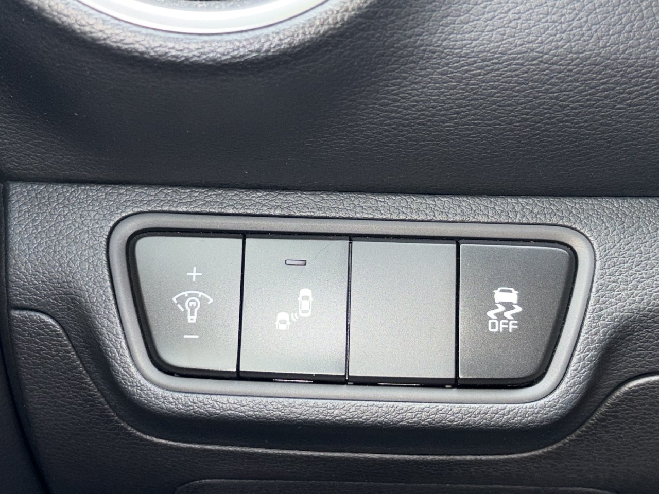 Used 2024 Kia Forte GT-Line FWD image 15
