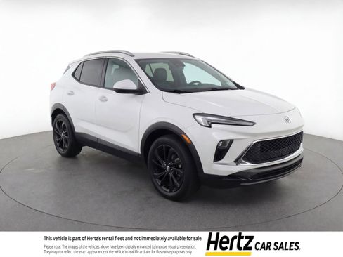 Used 2024 Buick Encore GX Sport Touring FWD image 1