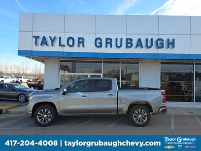 New 2026 GMC Sierra 1500 SLE w/ Preferred Package