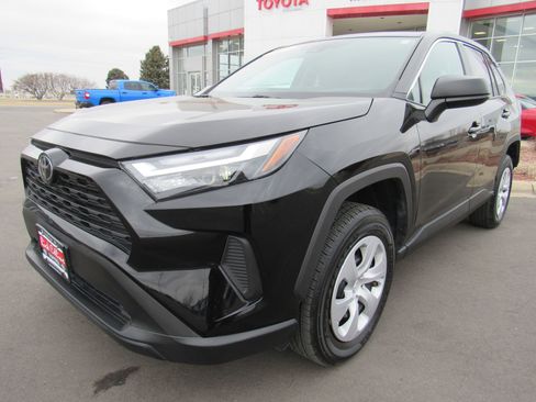 Used 2025 Toyota RAV4 LE image 2