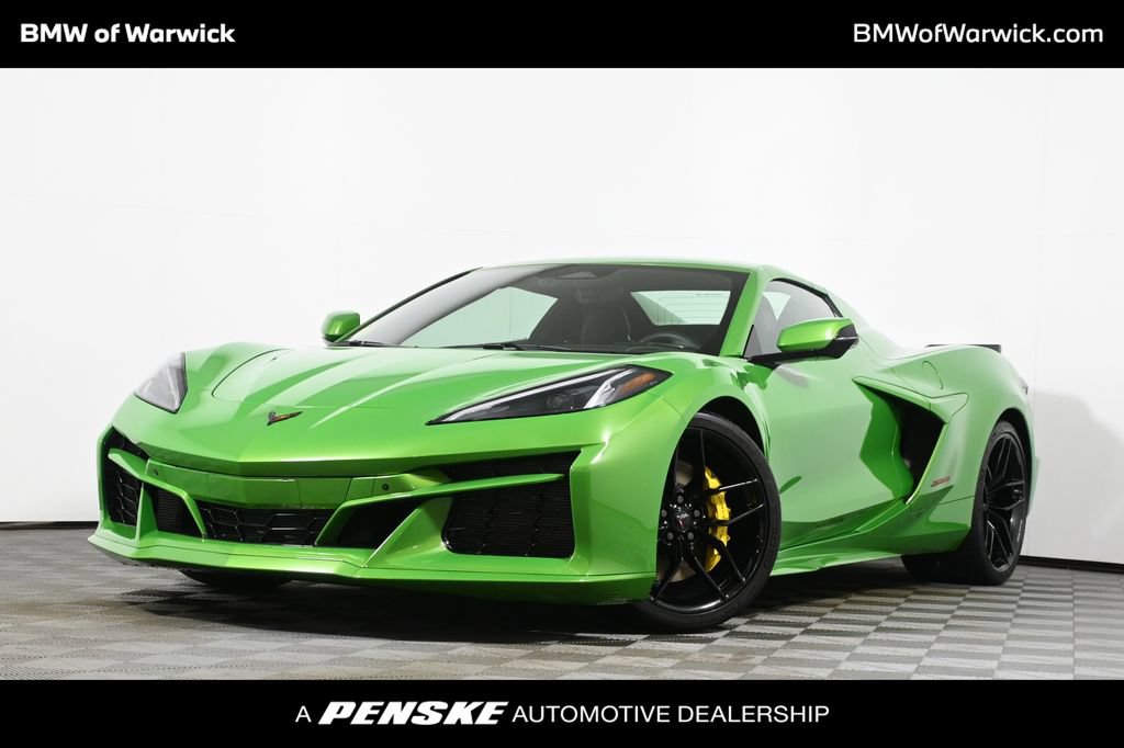 Used 2026 Chevrolet Corvette Z06 w/ Stealth Interior Trim Package RWD image 1