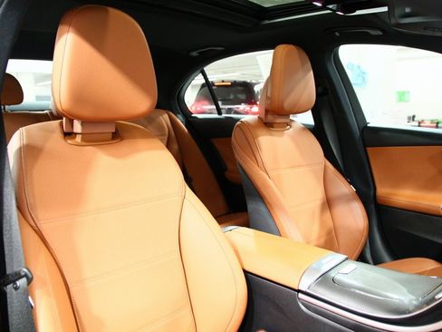 Used 2023 Mercedes-Benz C 300 4MATIC Sedan image 23