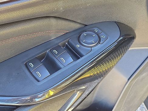 Used 2024 Chevrolet Trax RS w/ Driver Confidence Package image 21