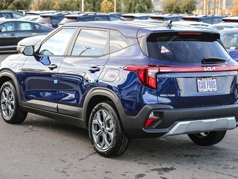 New 2026 Kia Seltos LX image 7