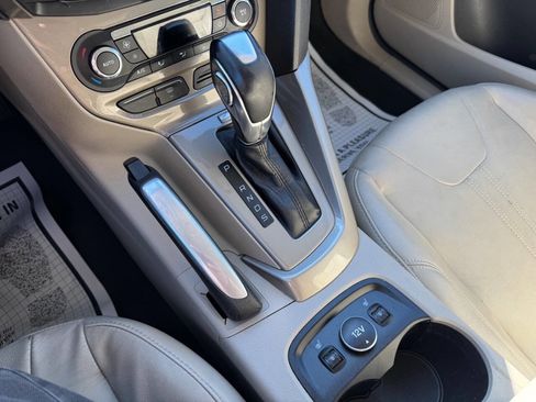 Used 2012 Ford Focus SEL image 20