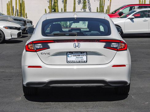Certified 2024 Honda Civic EX-L image 8