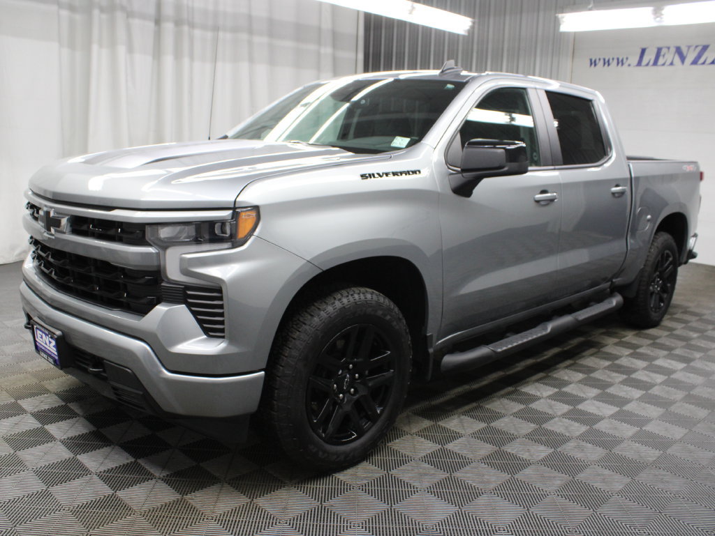 Used 2026 Chevrolet Silverado 1500 RST w/ Rally Edition AWD/4WD image 9