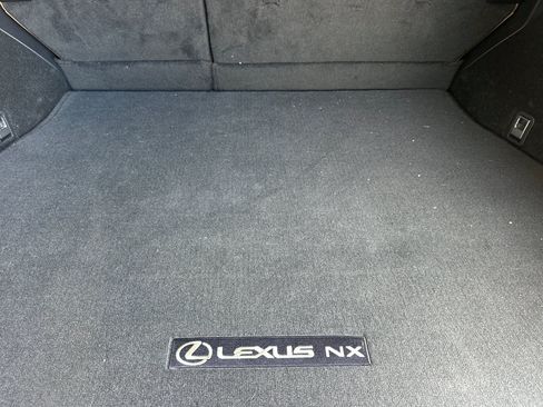 Used 2024 Lexus NX 250 FWD image 19