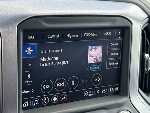 Used 2022 GMC Sierra 2500 SLT w/ SLT Convenience Package image 31