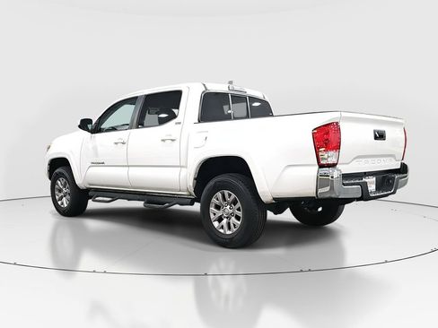 Used 2016 Toyota Tacoma SR5 image 7